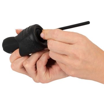 Vibrierender Masturbator mit 3 Dilatoren